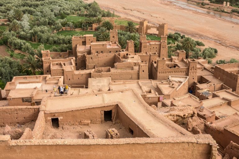 Casco antiguo en Marruecos · Marrakech y Aventura Por el Desierto