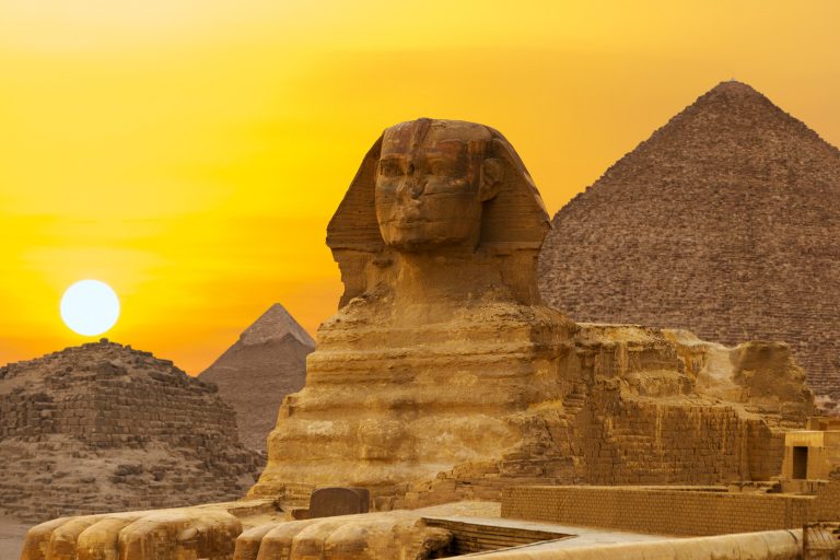 Pirámides en Giza · Egipto mas crucero por el Nilo